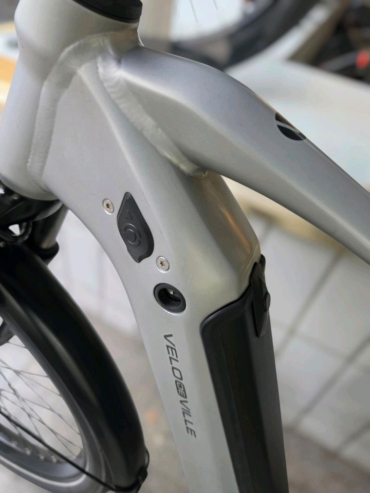 Velo de Ville E Bike LEB990